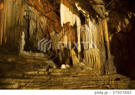 khao wang thong cave 37937682