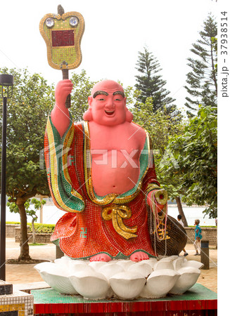 Tin Hau is the patron saint of seafarers Tin Hau is the patron saint of seafarers 37938514