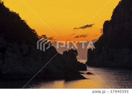 夕焼け 海 慶南 37940393