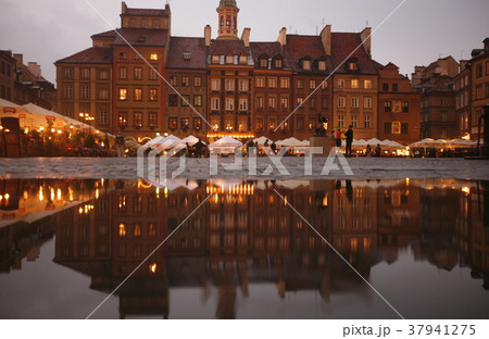 EUROPE POLAND WARSAW 37941275