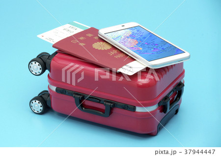 パソコンと旅行イメージ 37944447