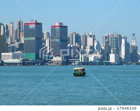 香港のビクトリアハーバー 37946349