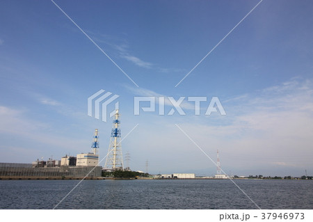 初夏の奈古の江と火力発電所 初夏の奈古の江と火力発電所 37946973