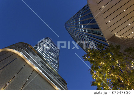中之島の高層ビル夕景 中之島の高層ビル夕景 37947350