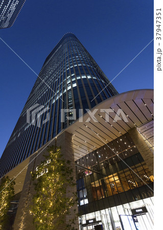 中之島の高層ビル夕景 37947351