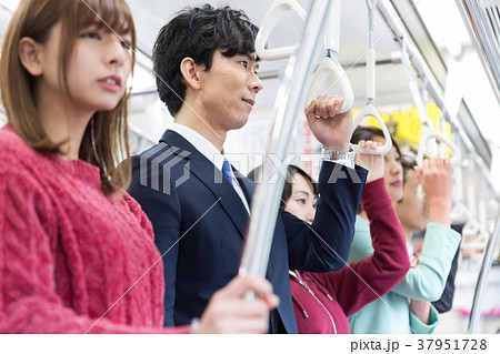通勤電車　撮影協力「京王電鉄株式会社」 37951728