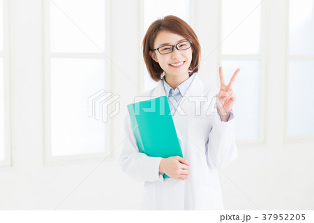 白衣の女性 ファイル 白衣の女性 ファイル 37952205