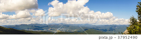 雲 空 山 37952490
