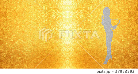 鞭を持つ女性のシルエット 37953592