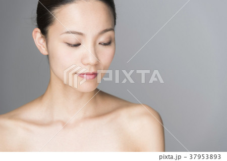 ビューティー　20代 37953893