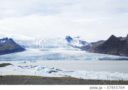 ヴァトナヨークトル氷河　フャットルアゥルロゥン 37955704