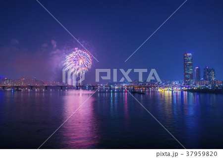 川 河 花火 37959820