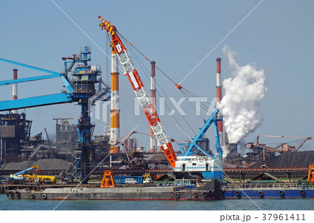 水島の製鉄所の風景 水島の製鉄所の風景 37961411