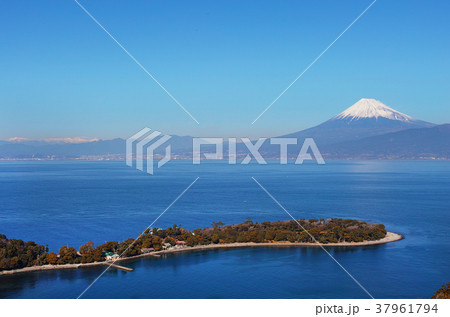 【静岡県・観光名所】大瀬崎と富士山 37961794