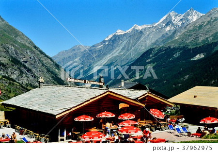 スイスマッターホルンの風景 スイスマッターホルンの風景 37962975