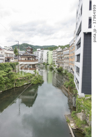 福島の奥座敷の異名を持つ「飯坂温泉」は温泉一色の街でヤマトタケル伝説の古湯で2世紀頃からの歴史 37964999