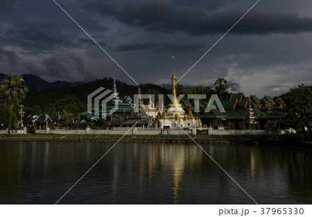 ASIA THAILAND MAE HONG SON 37965330