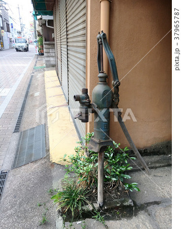 手押し井戸ポンプ 37965787