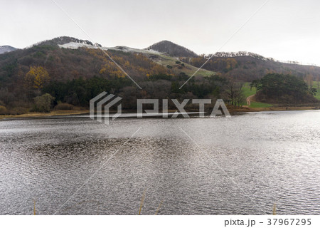 雲 山 湖 37967295