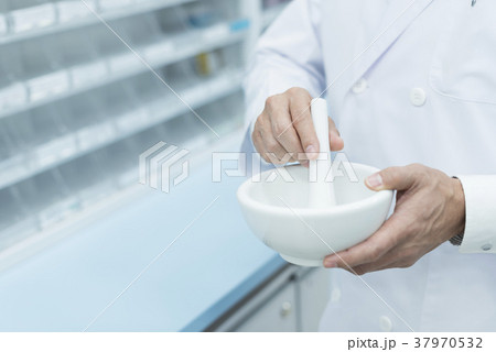 薬局 薬剤師 乳鉢 調剤 薬局 薬剤師 乳鉢 調剤 37970532