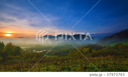 Fog in the Bieszczady Mountains at sunrise 37973763