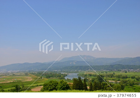 飯山市 春の菜の花公園からの眺め 37974655