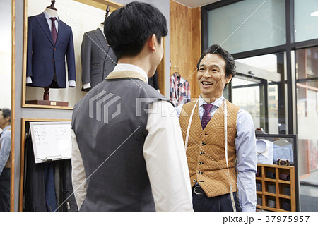 2 男 男性 37975957