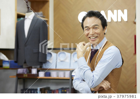 男 男性 男の子 37975981