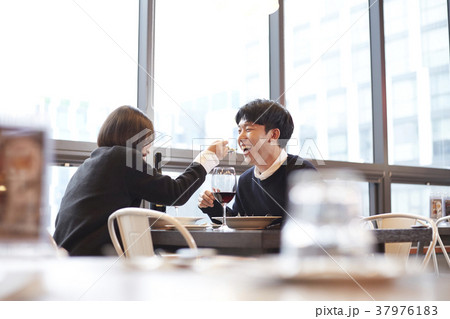 2 ロマンチック 一緒 37976183