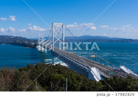 大鳴門橋 徳島県鳴門市側から撮影 2018年1月 大鳴門橋 徳島県鳴門市側から撮影 2018年1月 37982820