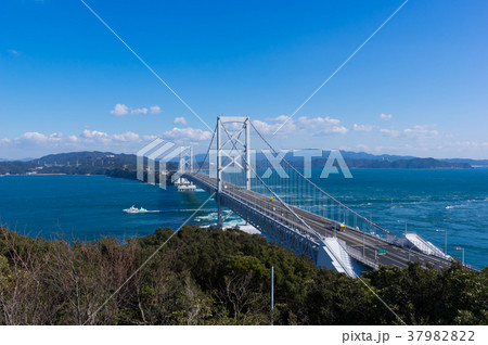 大鳴門橋　徳島県鳴門市側から撮影　2018年1月 37982822