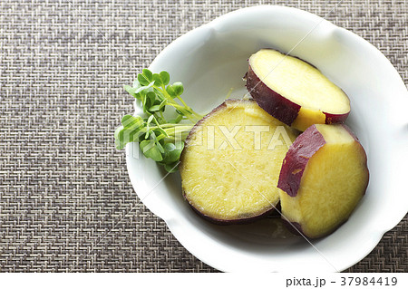 さつまいもの甘煮9 37984419