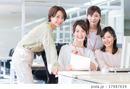 オフィス　 37987639