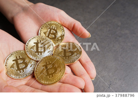 仮想通貨・ビットコインイメージ 37988796