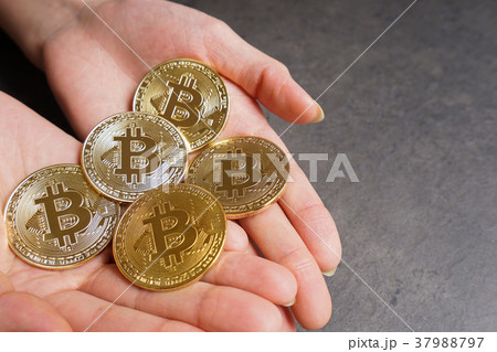 仮想通貨・ビットコインイメージ 仮想通貨・ビットコインイメージ 37988797