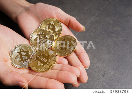 仮想通貨・ビットコインイメージ 37988798