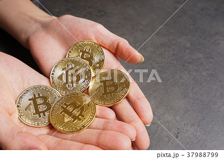 仮想通貨・ビットコインイメージ 37988799