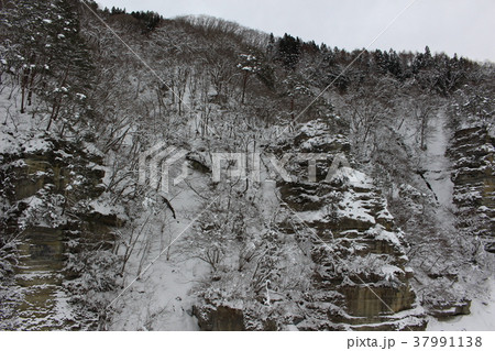「塔の岪(へつり)」雪化粧 「塔の岪(へつり)」雪化粧 37991138