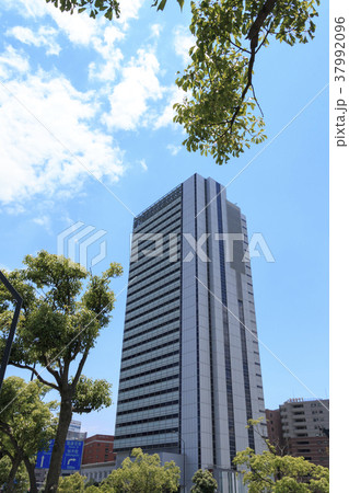 都市風景（神奈川、みなとみらい、初夏） 37992096