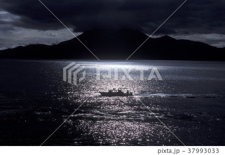 LATIN AMERICA GUATEMALA LAKE ATITLAN LATIN AMERICA GUATEMALA LAKE ATITLAN 37993033