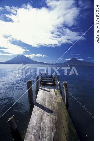 LATIN AMERICA GUATEMALA LAKE ATITLAN LATIN AMERICA GUATEMALA LAKE ATITLAN 37993034