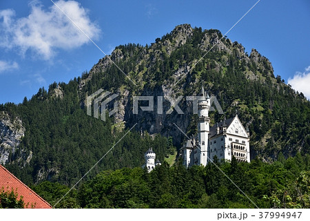 ノイシュヴァンシュタイン城 37994947