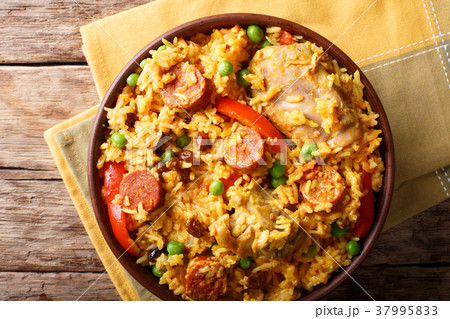 Arroz Valenciana with rabbit, chorizo, vegetables 37995833