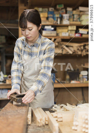家具職人 師弟 ワークショップ 家具職人 師弟 ワークショップ 37996615