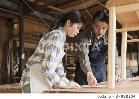家具職人 師弟イメージ ワークショップ 家具職人 師弟イメージ ワークショップ 37998304