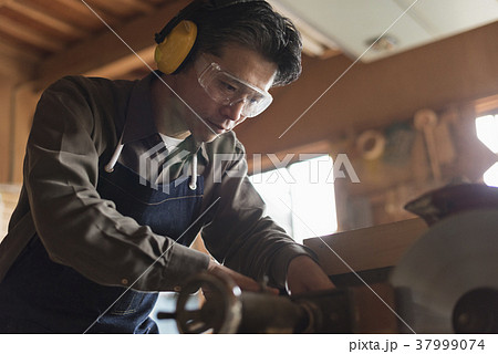 家具職人 熟練工 家具職人 熟練工 37999074