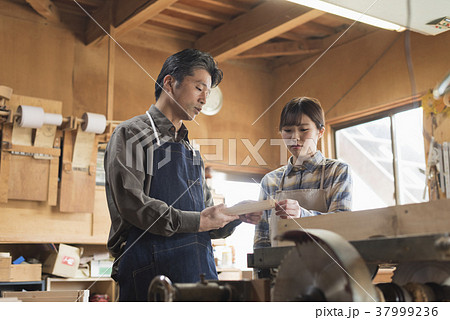 家具職人 師弟イメージ ワークショップ 家具職人 師弟イメージ ワークショップ 37999236