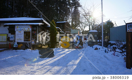 須坂市動物園の冬 須坂市動物園の冬 38006319