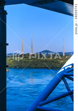 針尾送信所と新西海橋　【長崎県佐世保市】 38009741