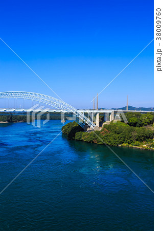 針尾送信所と新西海橋　【長崎県佐世保市】 38009760